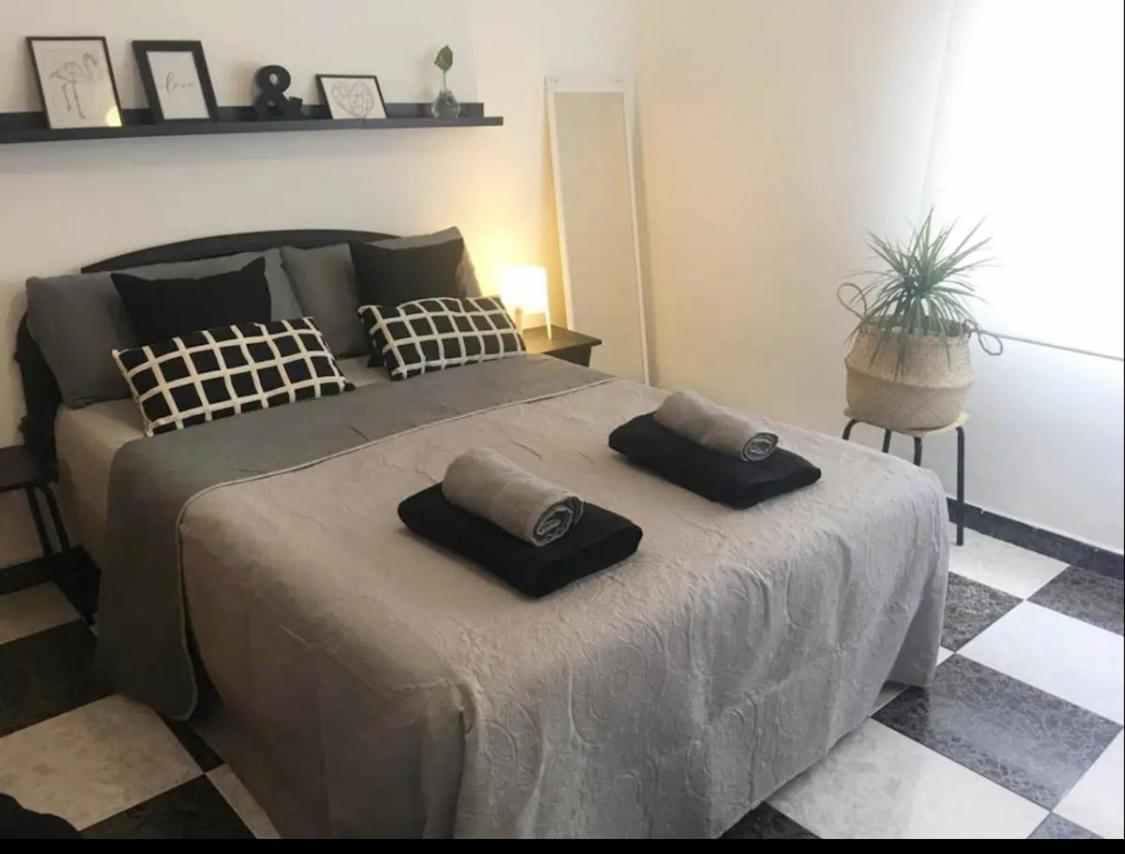 Habitacion 3 - 3 Planta Sin Ascensor En Piso Compartido No Es Piso Entero! Fuengirola Dış mekan fotoğraf